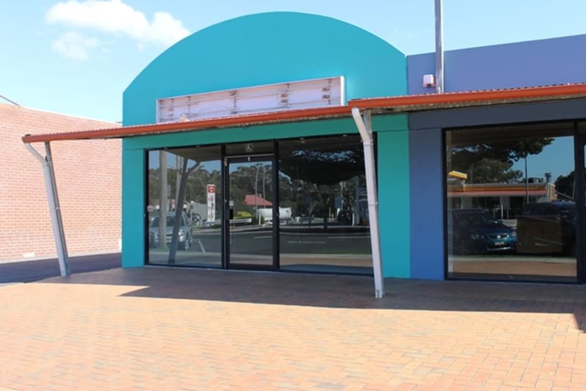 Click to view all images Shop 1/154-156 Thompson Avenue Cowes VIC 3922 - Image 1