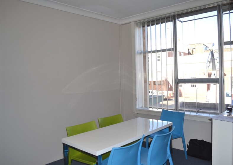 Click to view all images 3/241 Margaret Street Toowoomba City QLD 4350 - Image 3