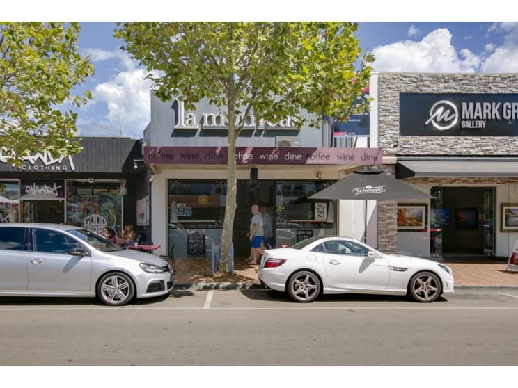 Click to view all images 67 Main Street Mornington VIC 3931 - Image 2