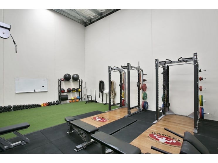 Click to view all images 10/35 Progress Street Mornington VIC 3931 - Image 2