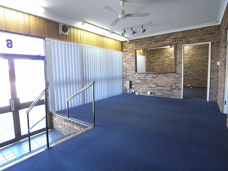 Click to view all images 6 Maitland Street Muswellbrook NSW 2333 - Image 2