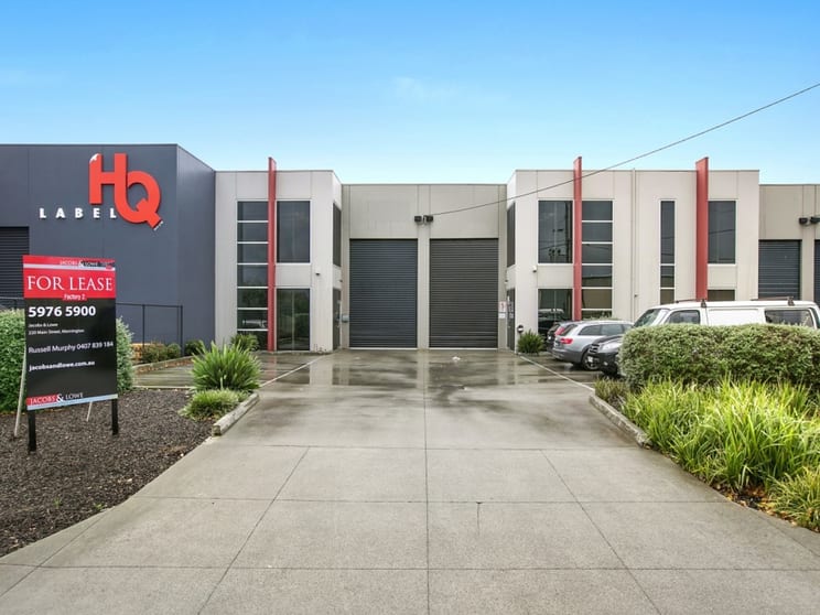 2/10 Carbine Way Mornington VIC 3931 - Image 2