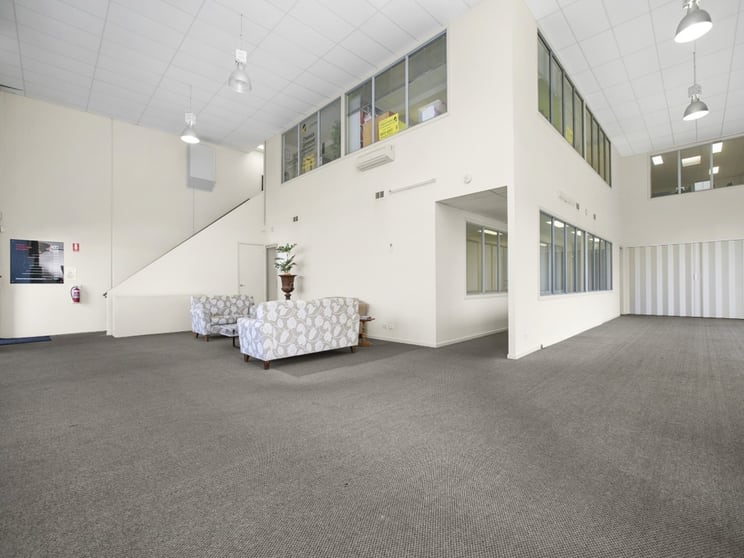 3B/19 Bruce Street Mornington VIC 3931 - Image 2