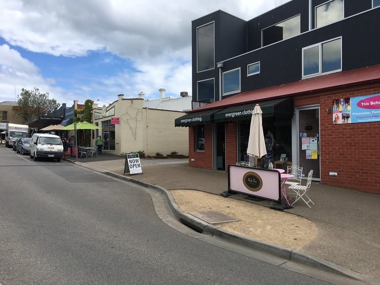 Click to view all images 5/11 Blake Street Mornington VIC 3931 - Image 2