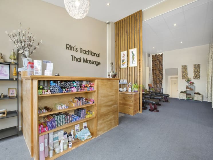 Click to view all images 5 Barrett Lane Mornington VIC 3931 - Image 3
