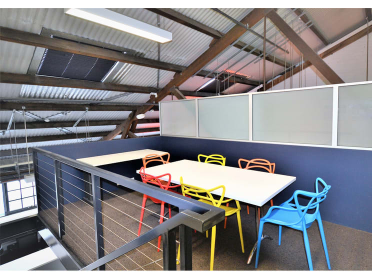 Click to view all images 402/56 Bowman Street Pyrmont NSW 2009 - Image 3