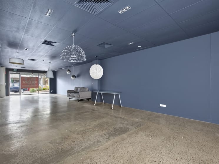 Click to view all images 83 Main Street Mornington VIC 3931 - Image 3