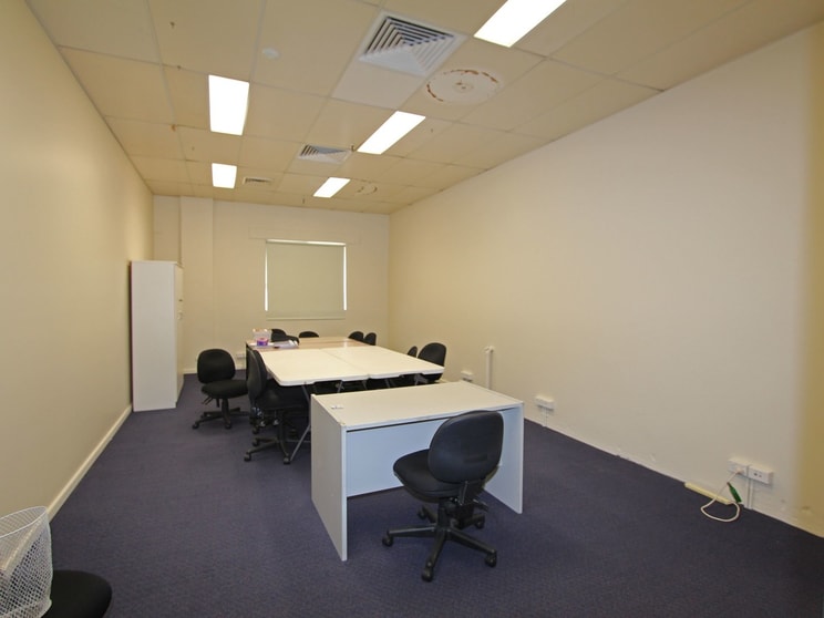 Click to view all images 9A Hall Street Cessnock NSW 2325 - Image 2
