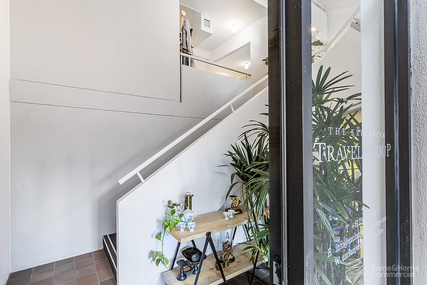 Click to view all images 2/1-3 Ridge Street North Sydney NSW 2060 - Image 2
