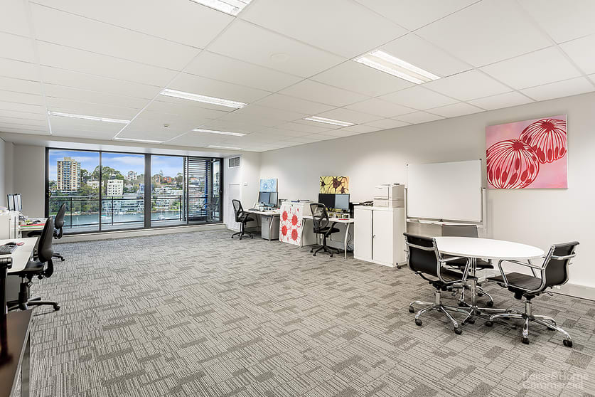 Click to view all images 905/6a Glen Street Milsons Point NSW 2061 - Image 3