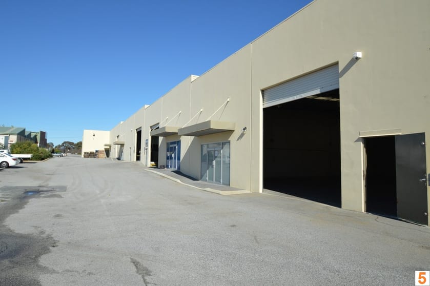 Click to view all images 5 & 6/231 Collier Road Bayswater WA 6053 - Image 2