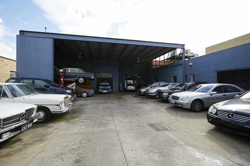 Click to view all images 116-124 Thistlethwaite Street South Melbourne VIC 3205 - Image 3