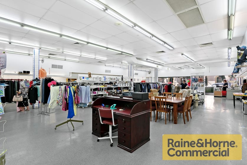 Click to view all images 133 Brisbane Road Ipswich QLD 4305 - Image 2