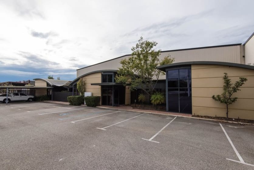 Click to view all images 63-67 Pilbara Street Welshpool WA 6106 - Image 1