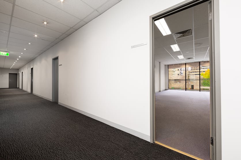 Click to view all images 14/210 Toorak Road South Yarra VIC 3141 - Image 3