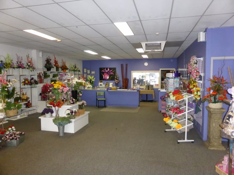 Click to view all images 107 Lime Avenue Mildura VIC 3500 - Image 2