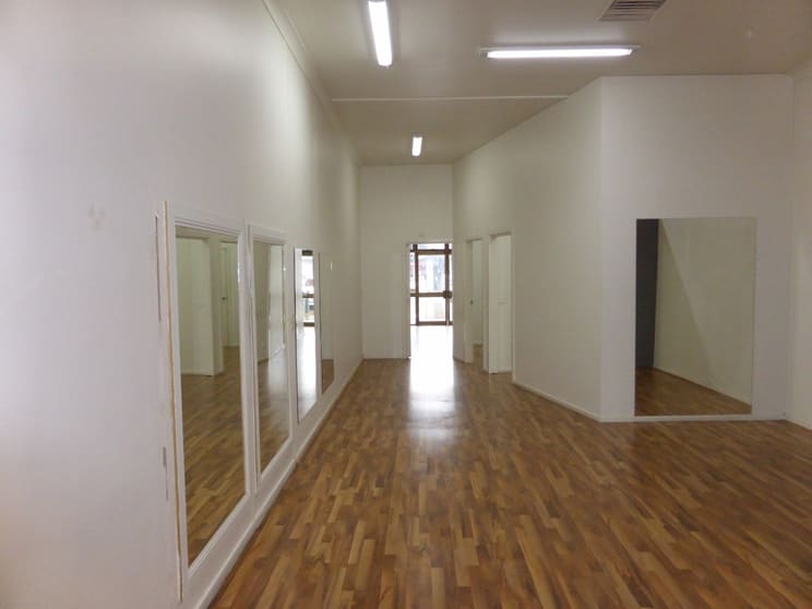 Click to view all images 75A Langtree Avenue Mildura VIC 3500 - Image 3