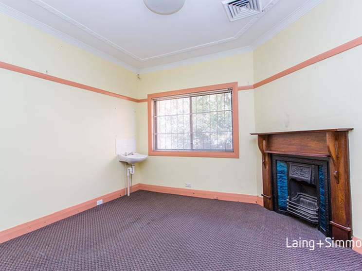 Click to view all images 113 Hawkesbury Road Westmead NSW 2145 - Image 2