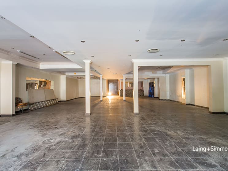 Click to view all images 5 The Crescent Fairfield NSW 2165 - Image 3