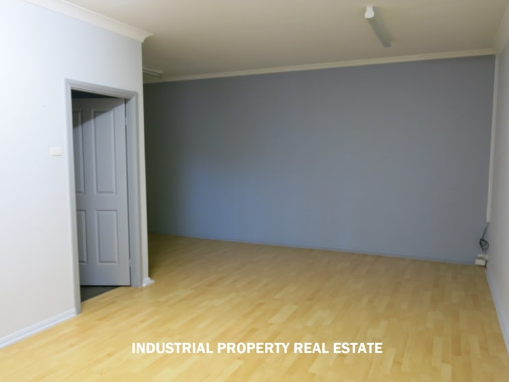 Click to view all images Wetherill Park NSW 2164 - Image 3