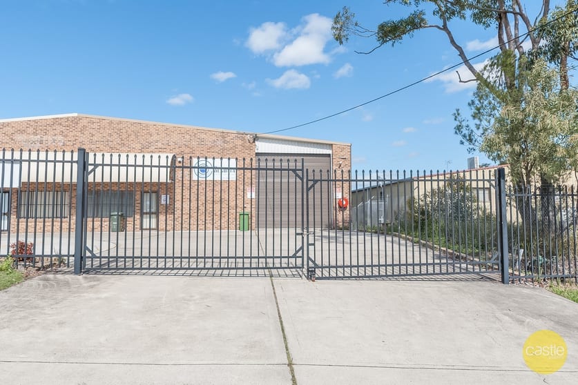 Click to view all images 1/3 Ranton Street Cardiff NSW 2285 - Image 2