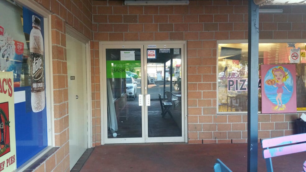Click to view all images Shop 5/1 Tallyan Point Road Basin View NSW 2540 - Image 2