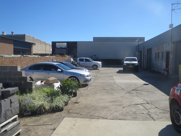 Click to view all images Seven Hills NSW 2147 - Image 2