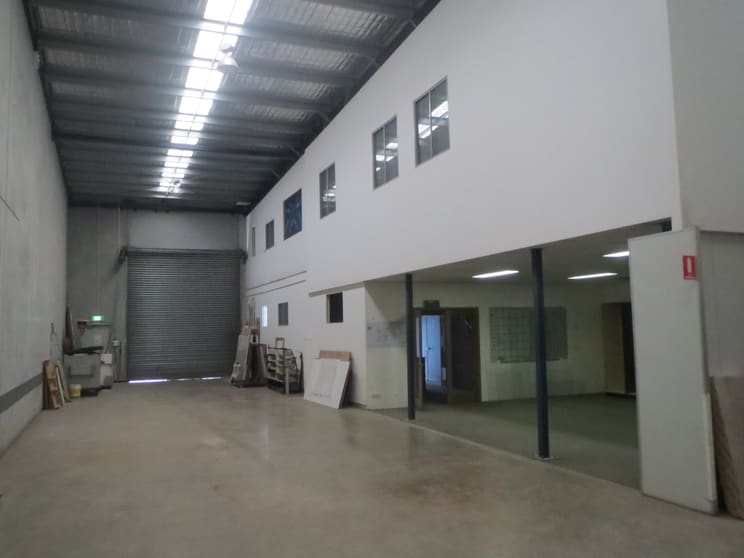 Click to view all images Girraween NSW 2145 - Image 3