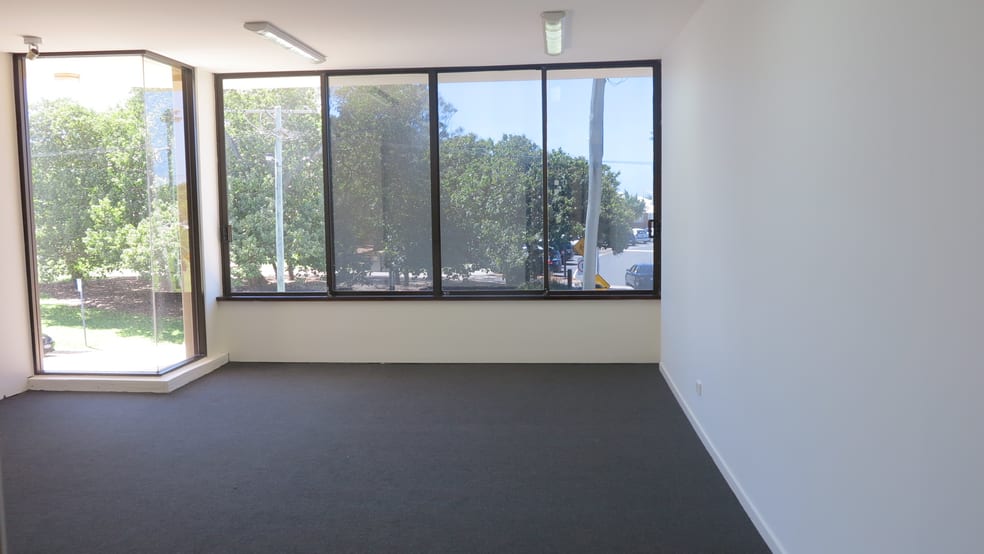 Click to view all images Level 1/7 The Esplanade Cotton Tree QLD 4558 - Image 2
