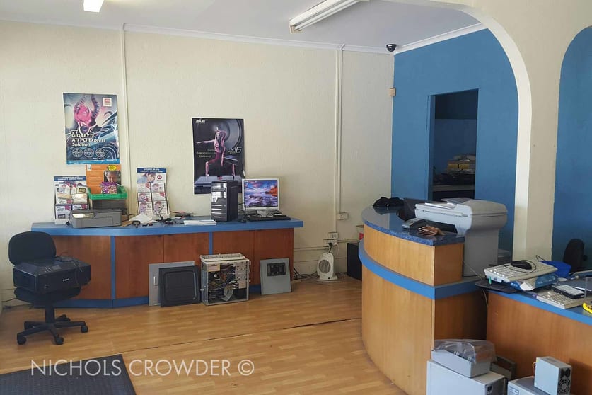 Click to view all images 527 Hampton Street Hampton VIC 3188 - Image 2