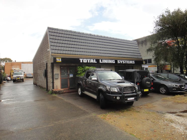 Click to view all images 14 Waine Street Freshwater NSW 2096 - Image 1