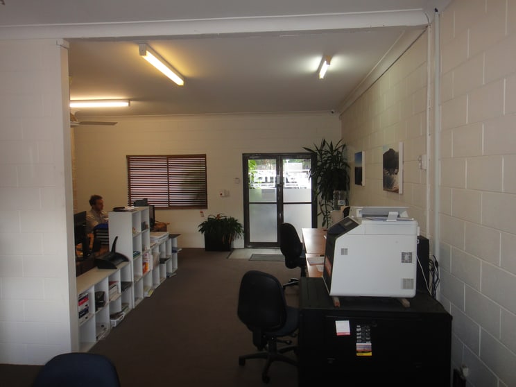 Click to view all images 14 Waine Street Freshwater NSW 2096 - Image 3