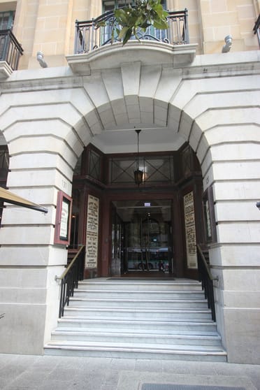 Click to view all images 131 St Georges Terrace Perth WA 6000 - Image 2