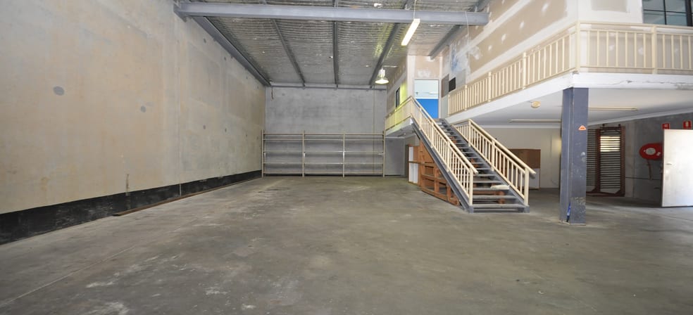 Click to view all images 2/433 Canterbury Road Campsie NSW 2194 - Image 2