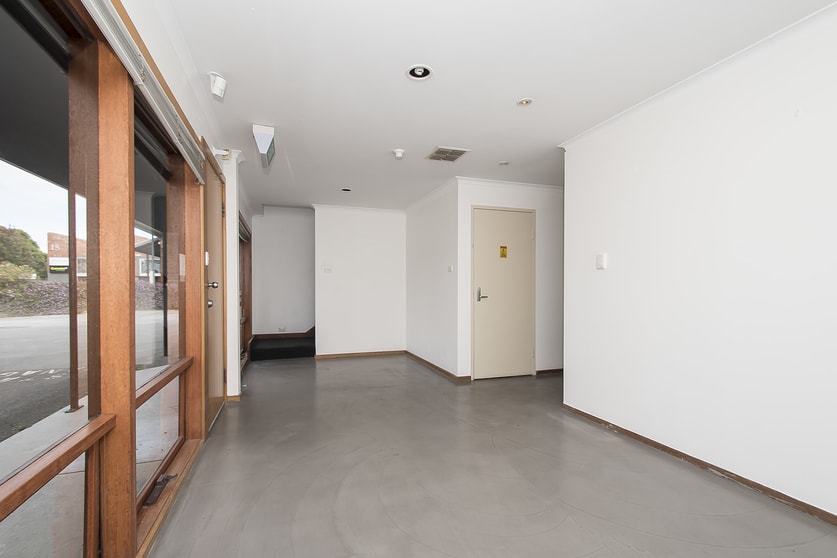 Click to view all images 15A Richard Street Hindmarsh SA 5007 - Image 2