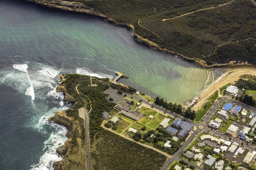 Click to view all images 2-10 Lord Street Port Campbell VIC 3269 - Image 1