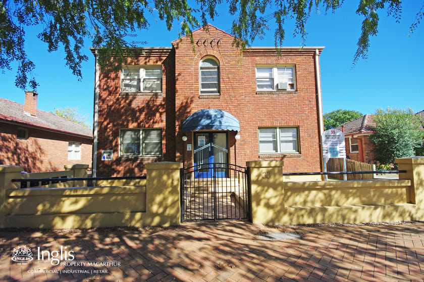 Click to view all images 2/33 Elizabeth Street Camden NSW 2570 - Image 2
