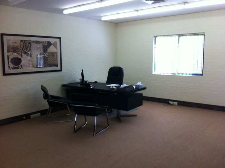 Click to view all images Suite 2, 7/19 Mitchell Drive East Maitland NSW 2323 - Image 3