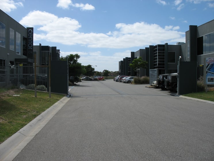 Click to view all images 28 Keysborough Close Keysborough VIC 3173 - Image 2