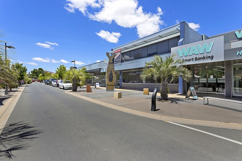 Click to view all images 9 Stanley Street Wodonga VIC 3690 - Image 3