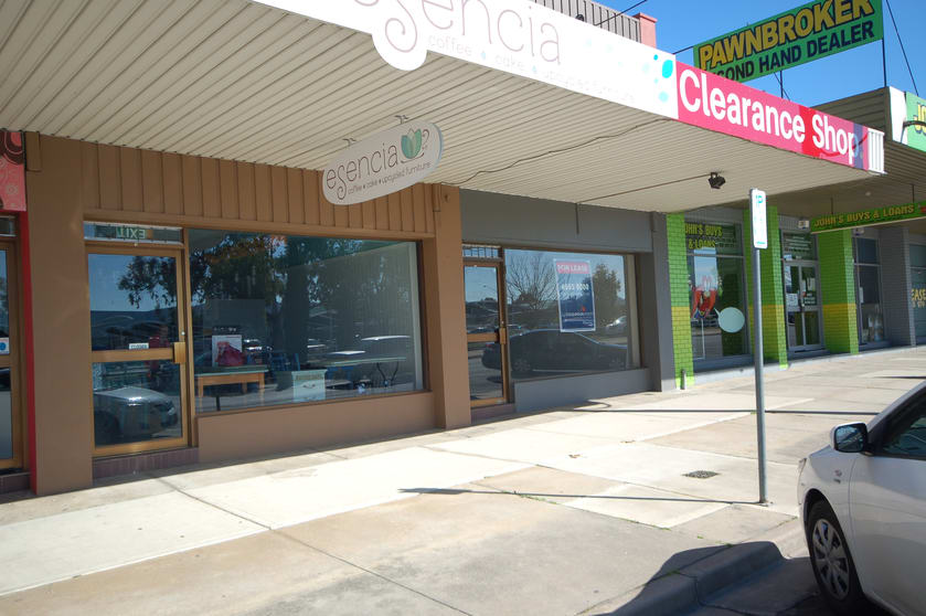 Click to view all images 4/327 Urana Road Lavington NSW 2641 - Image 2