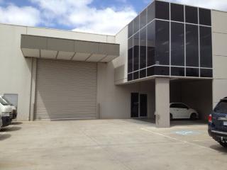 Click to view all images 46 Commercial Place Keilor East VIC 3033 - Image 2