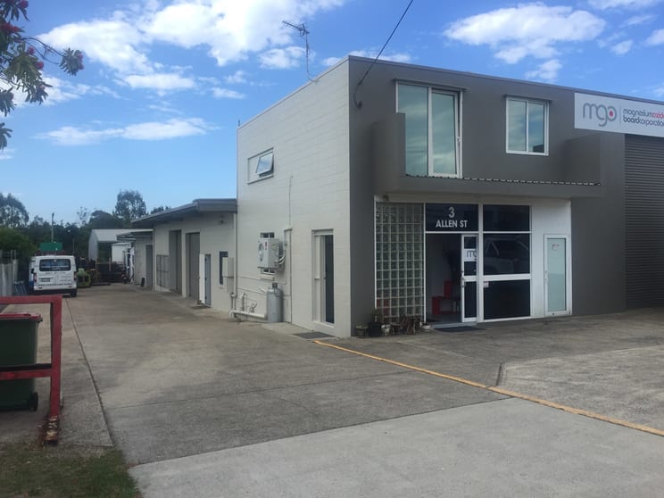 Click to view all images 3 Allen Street Moffat Beach QLD 4551 - Image 3