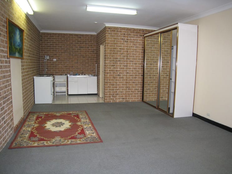 Click to view all images 3/83a Hillcrest Avenue Hurstville NSW 2220 - Image 1
