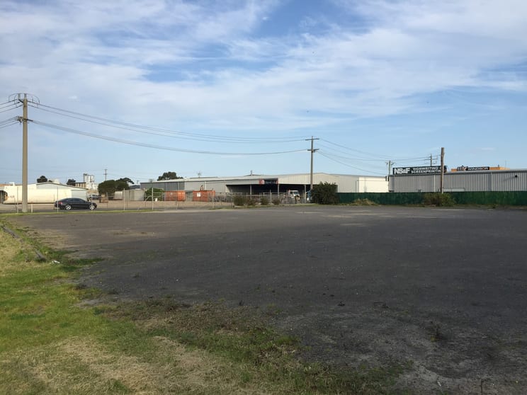 Click to view all images 266-270 Portarlington Road Geelong VIC 3220 - Image 3