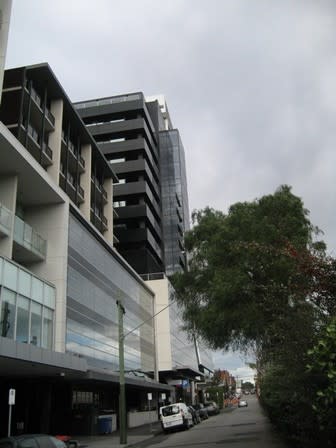 Click to view all images 1307/9 Yarra Street South Yarra VIC 3141 - Image 2