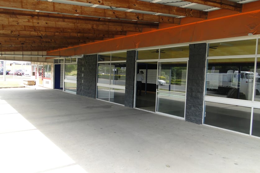 Click to view all images 35 HANSON ROAD Gladstone Central QLD 4680 - Image 2