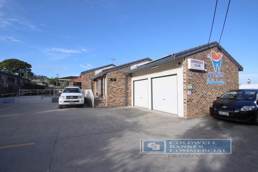 Click to view all images Springwood QLD 4127 - Image 1