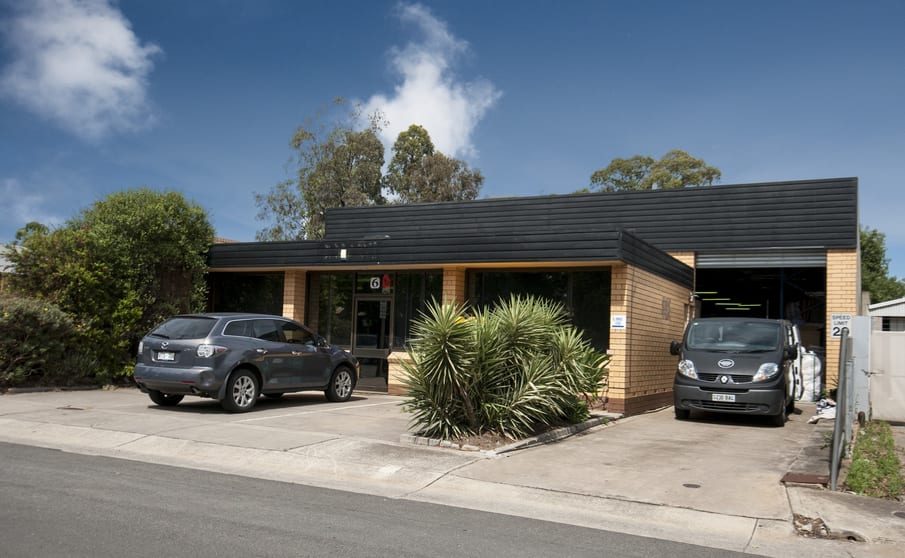 Click to view all images 6 Surrey Road Keswick SA 5035 - Image 1