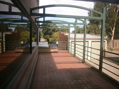 Click to view all images 10 Sydenham Street Moonee Ponds VIC 3039 - Image 3